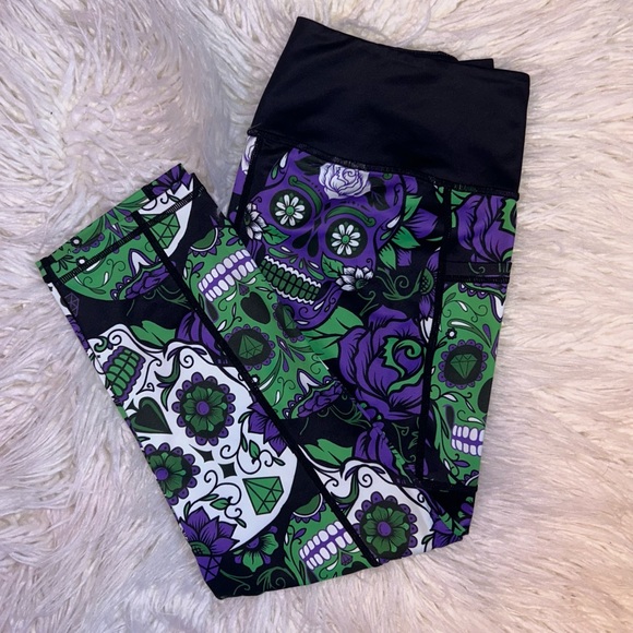 Constantly Varied Gear Pants - CVG - Day of The Dead Skull Capri Leggings
